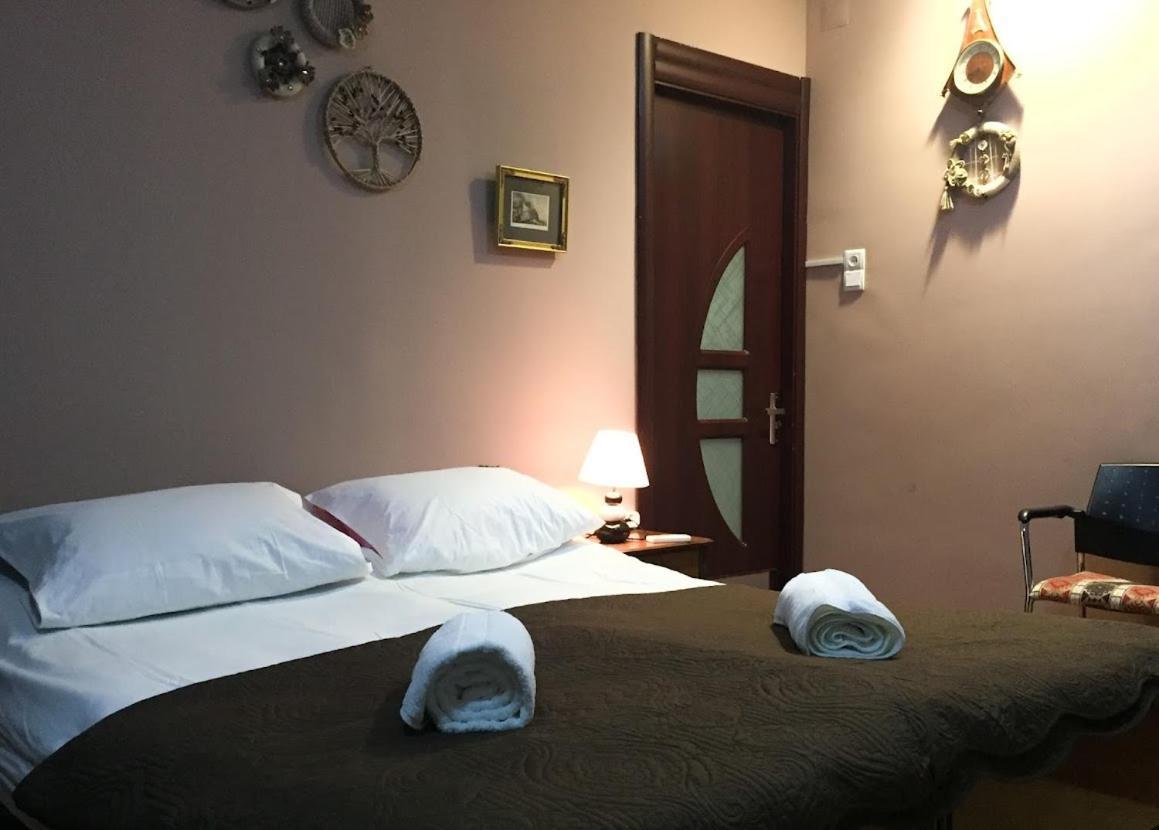 Hotel The Sindh House - Indus Aroma Restaurant Tbilissi Extérieur photo